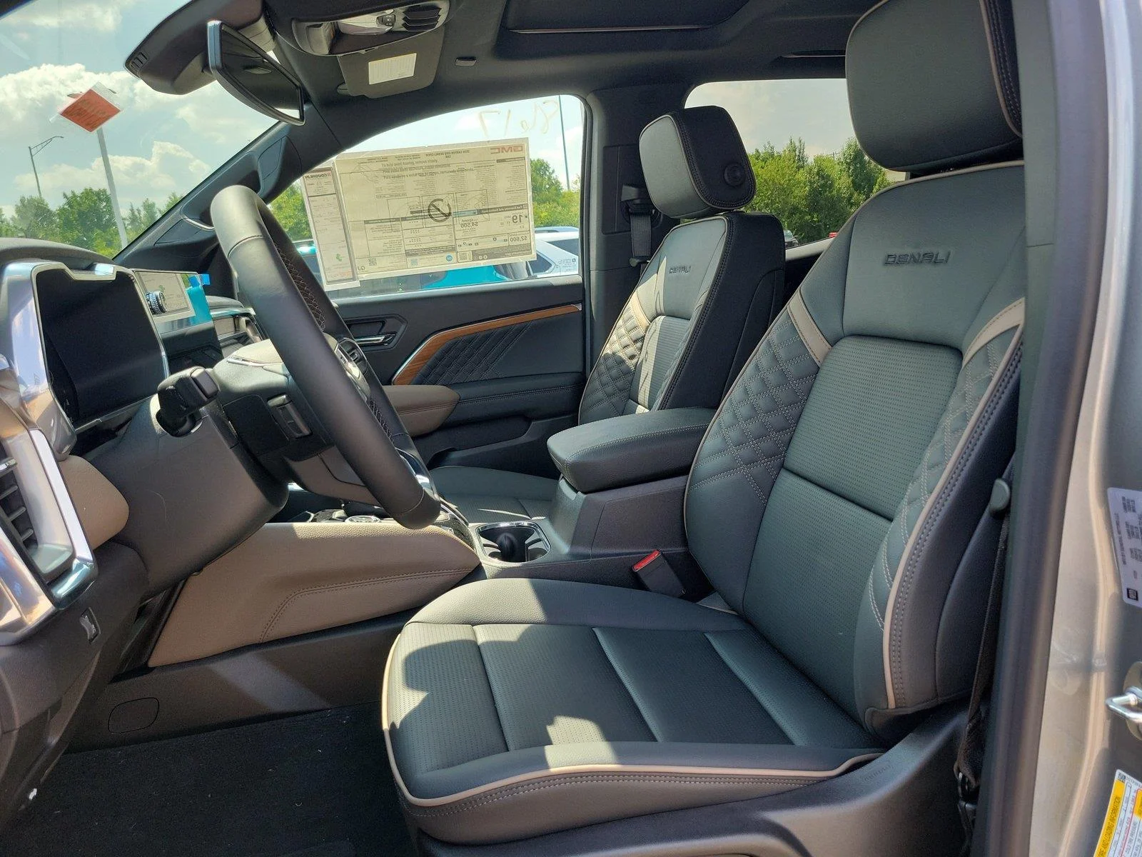 2026 GMC Canyon Denali - Photo 13