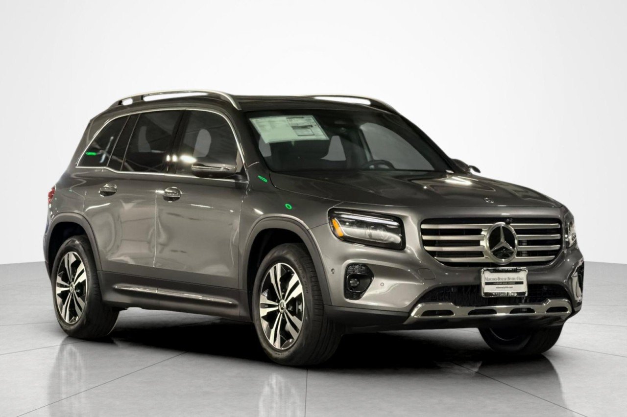 New 2026 Mountain Grey Metallic Mercedes-Benz GLB 250 4MATIC® SUV image 7