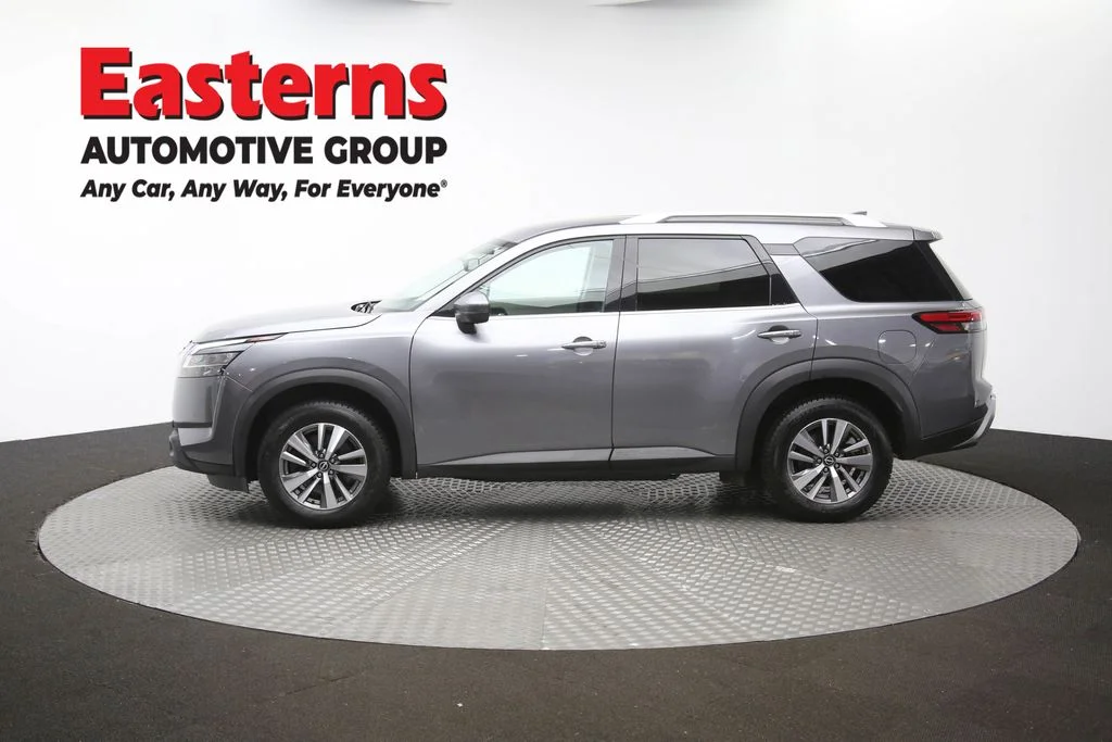 Used 2022 Gray Nissan SL image 60