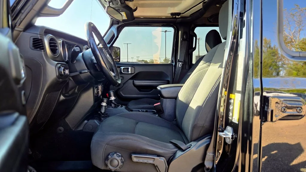 Used 2021 Black Jeep Unlimited Willys image 13