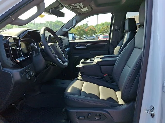 New 2026 White Chevrolet LT image 11
