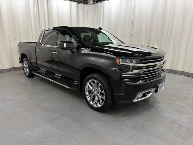 Used 2022 Black Chevrolet High Country image 1