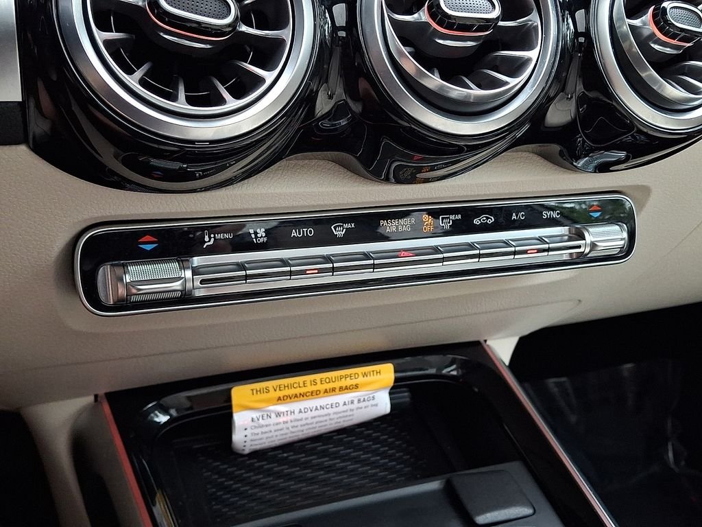 Used 2026 White Mercedes-Benz GLB 250 image 16
