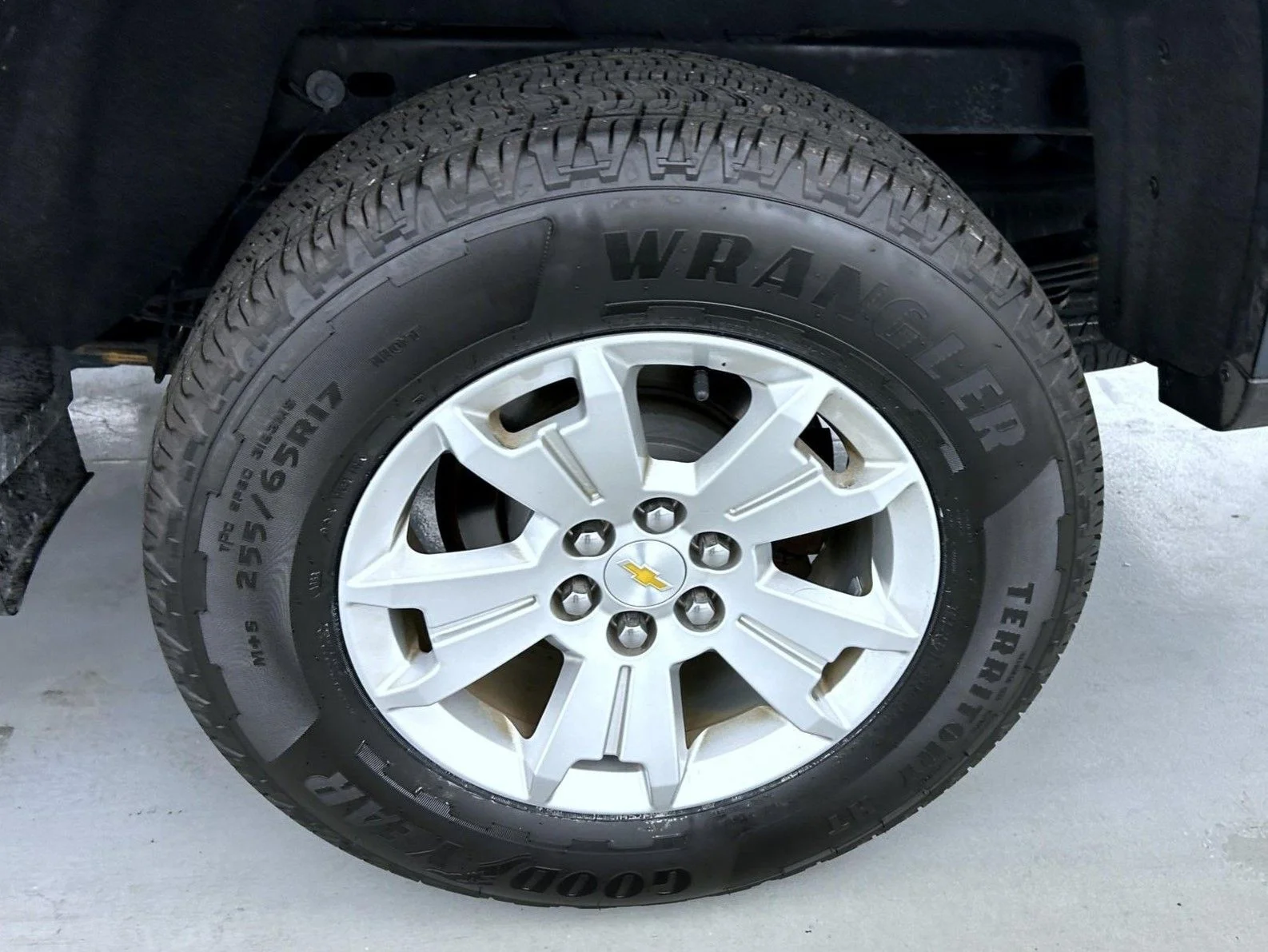 Used 2019 Gray Chevrolet LT image 23