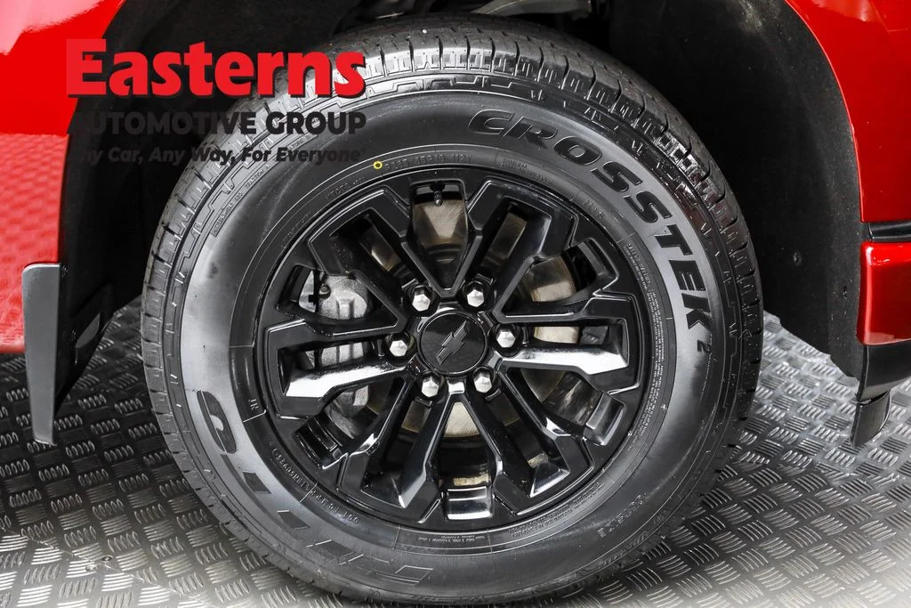 Used 2021 Red Chevrolet RST image 30