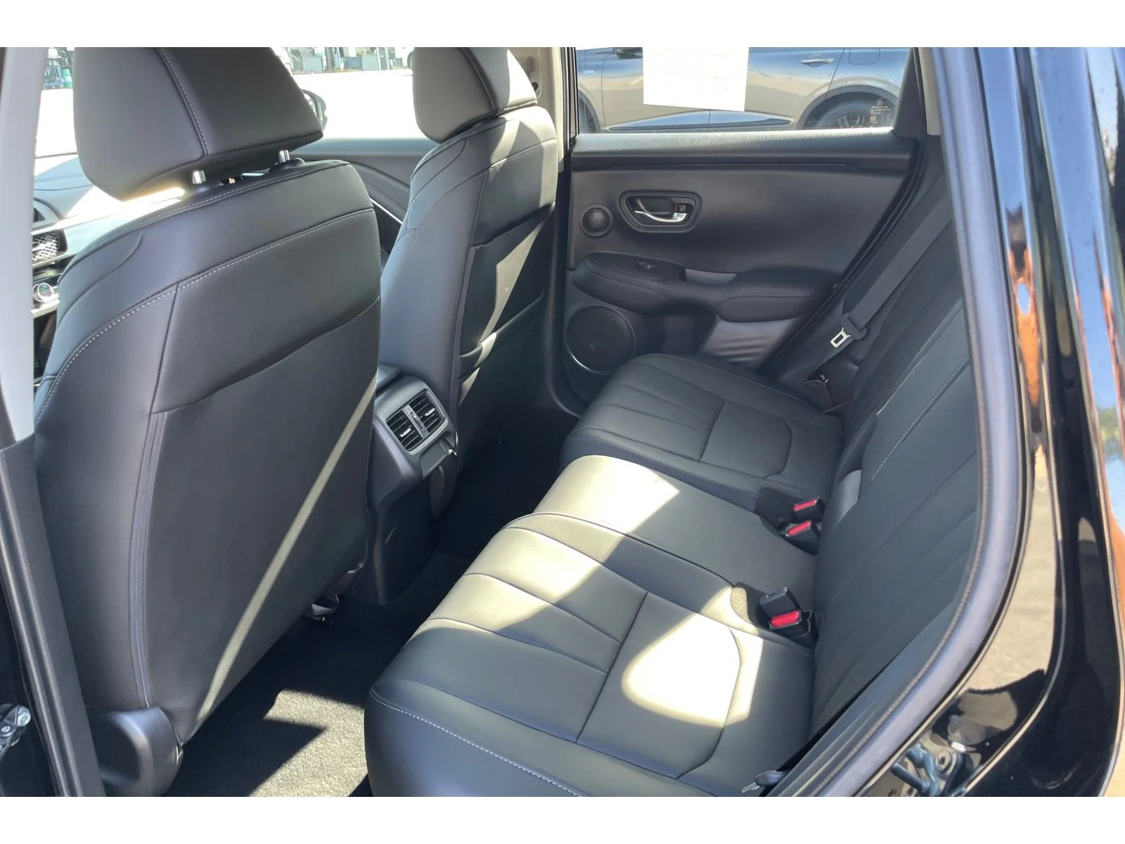Used 2025 Crystal Black Pearl Acura Base image 13