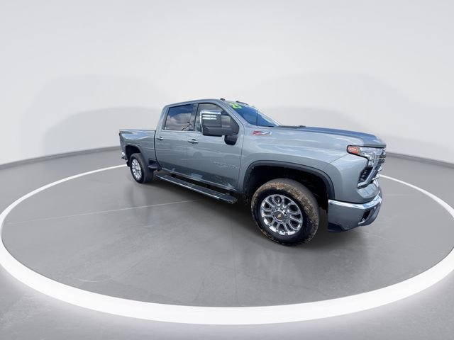 Used 2025 Gray Chevrolet LTZ image 2