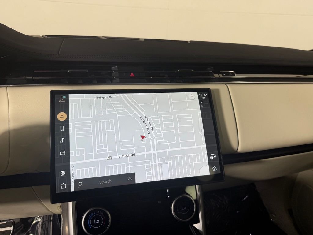 Certified Used 2023 Ostuni White Pearl Land Rover SE image 30