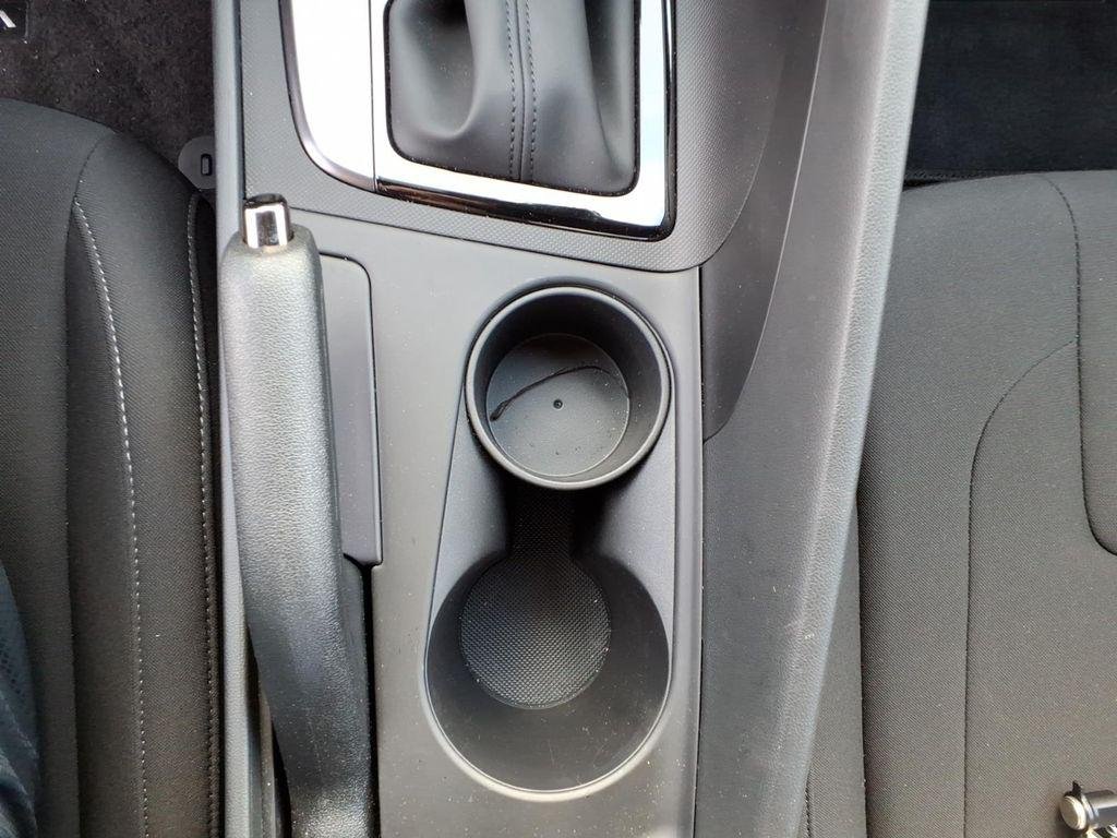 2025 Hyundai Elantra SEL - Photo 22