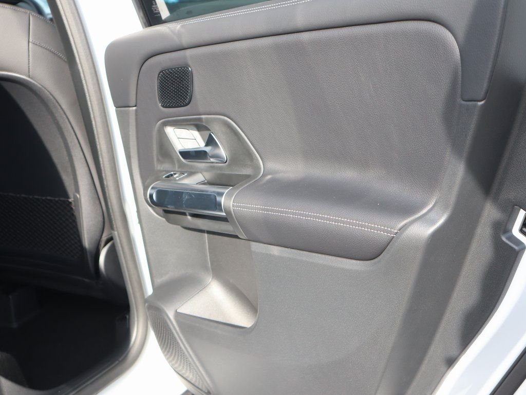 Certified Used 2026 Polar White Mercedes-Benz GLB 250 image 18
