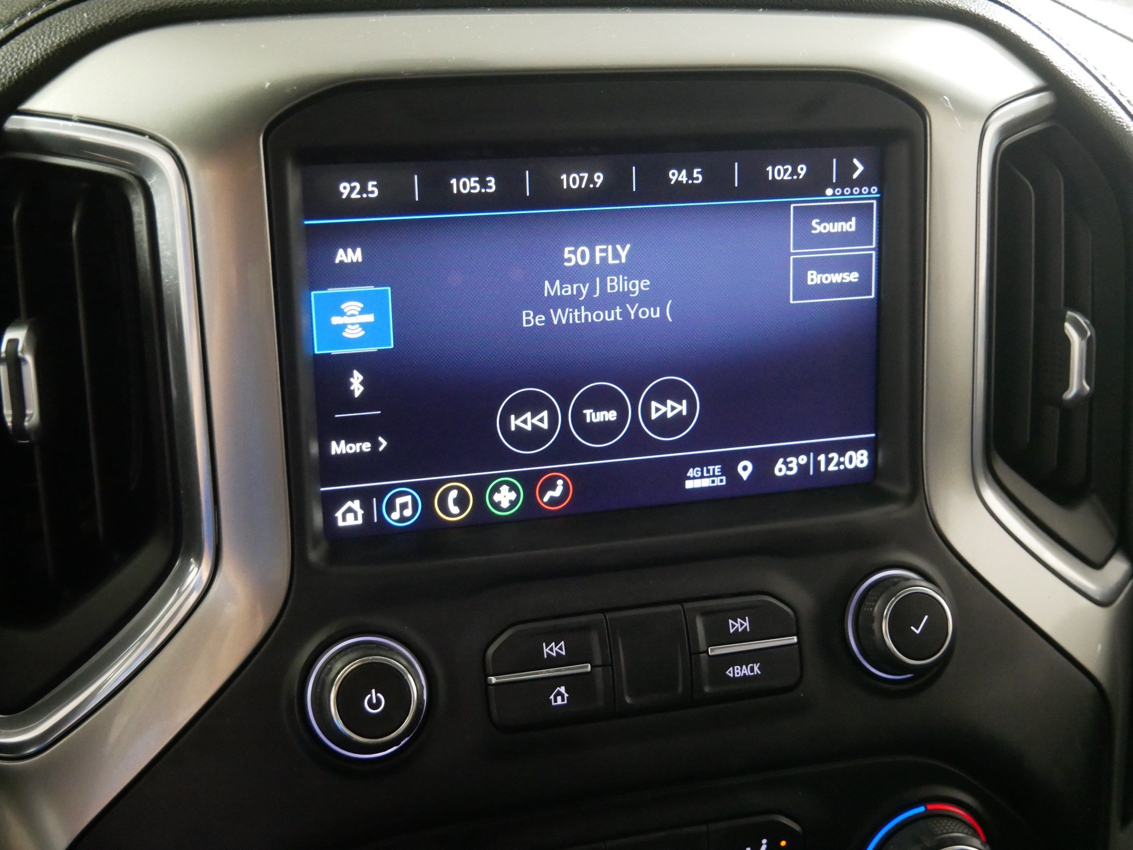 Used 2019 CAJUN RED TINTCOAT Chevrolet LT image 22