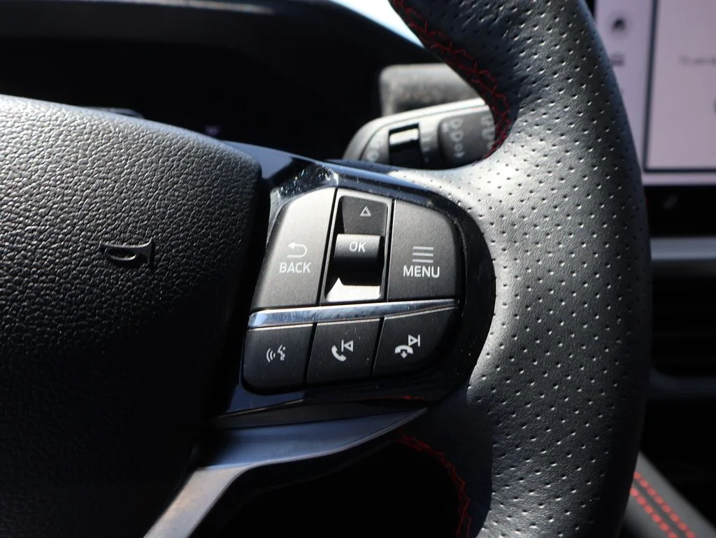 Used 2025 Gray Ford ST-Line image 30