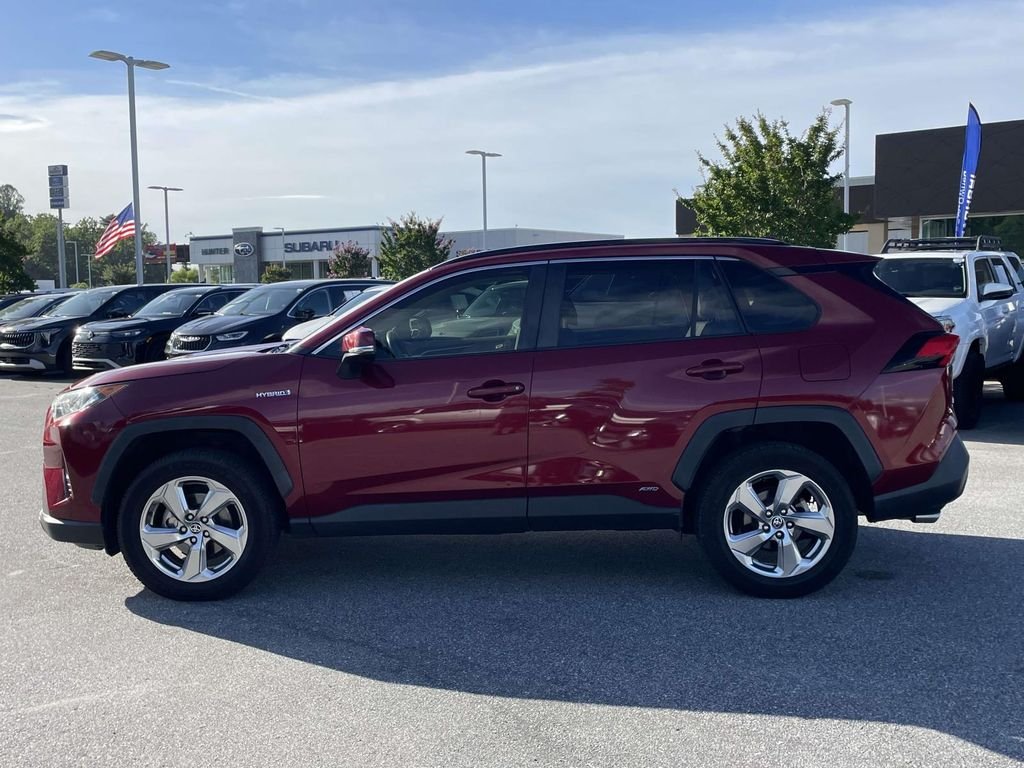 2021 Toyota RAV4 XLE Premium - Photo 26