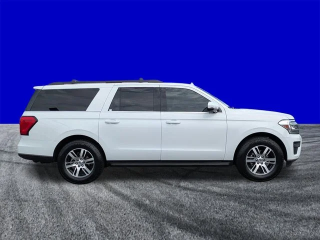 Certified Used 2024 Oxford White Ford XLT image 3