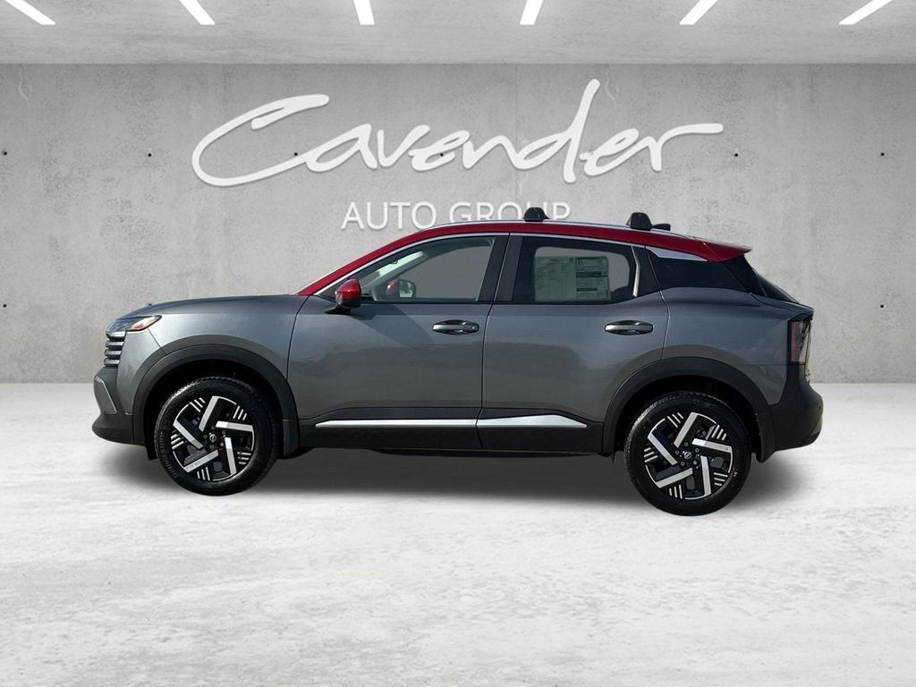 New 2026 Gun Metallic / Scarlet Ember Tintcoat Two-tone Nissan SV image 14