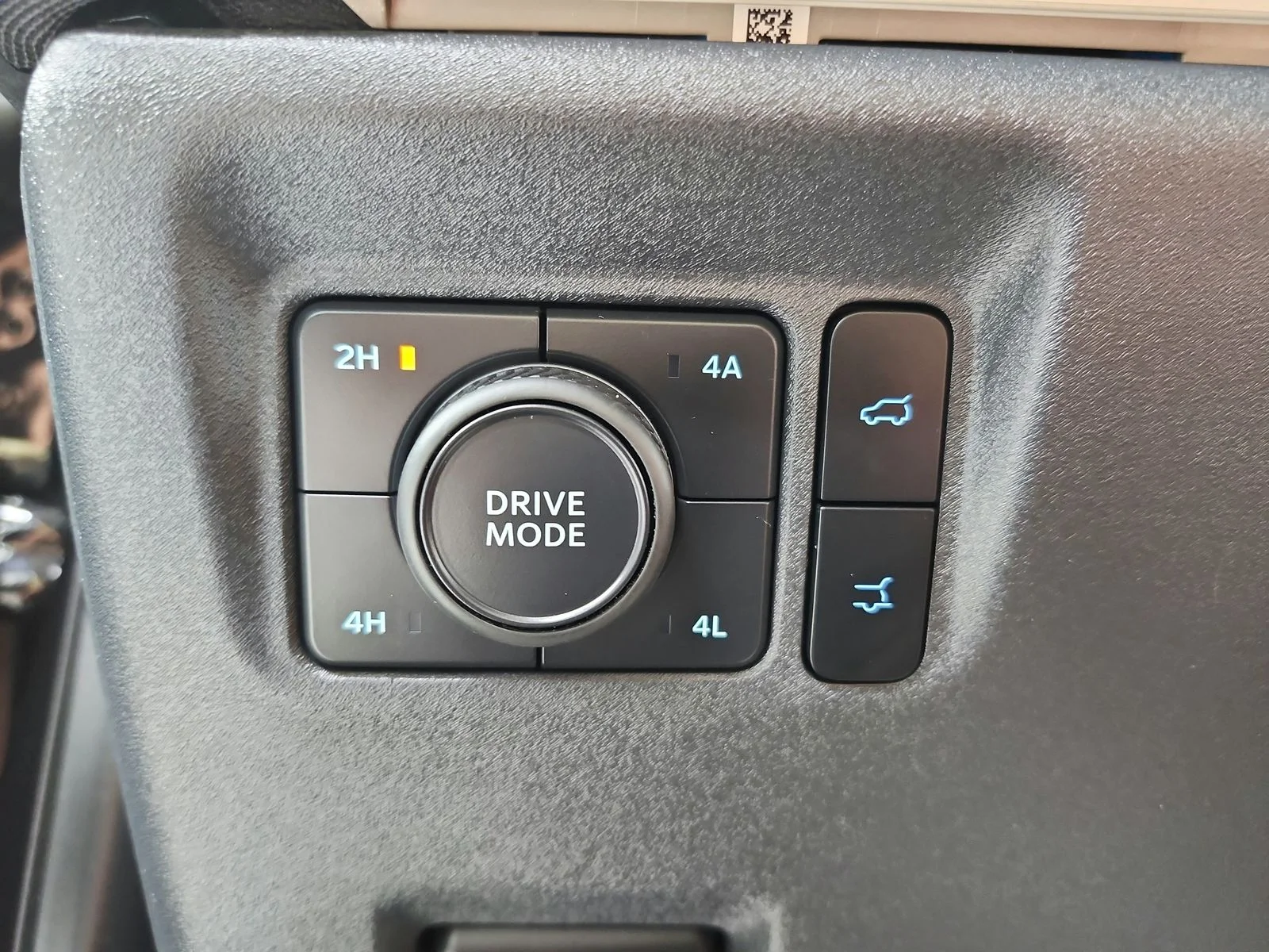 Used 2025 Black Ford Active image 30