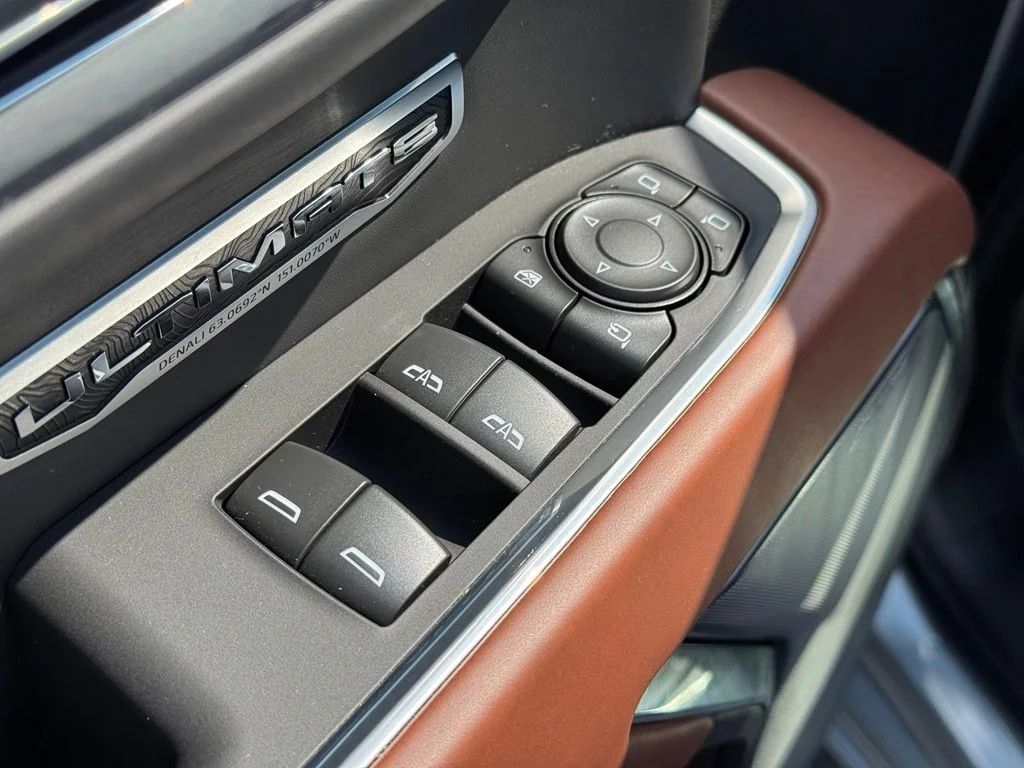 Used 2025 Silver GMC Denali Ultimate image 13
