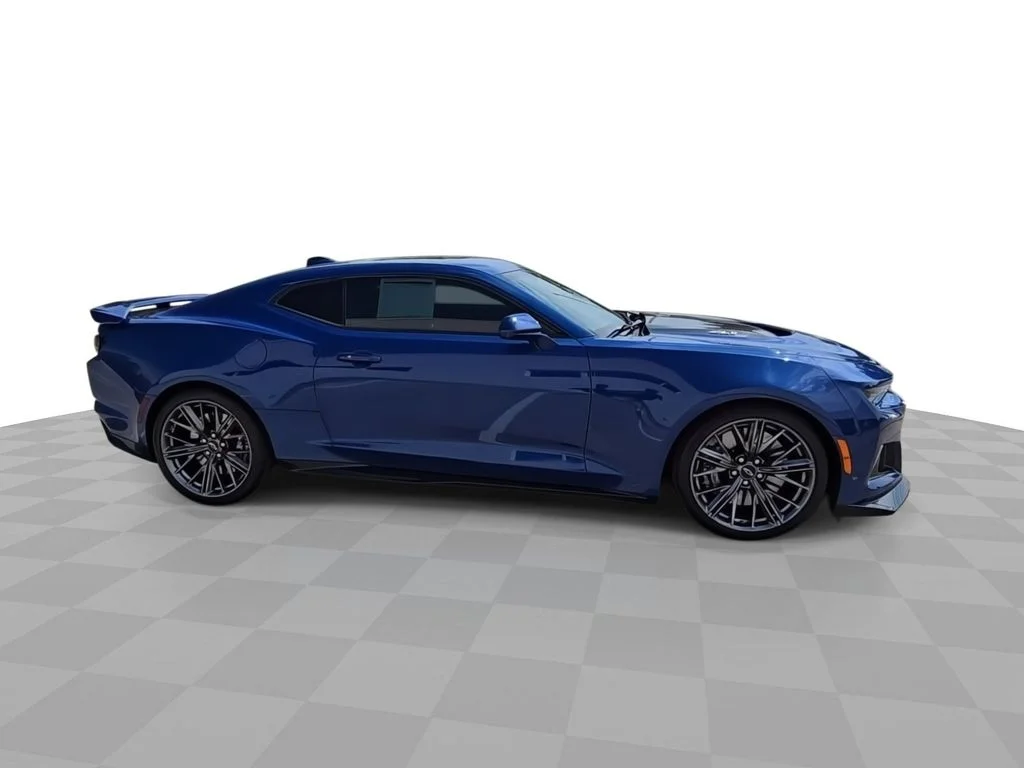 Used 2023 Blue Chevrolet ZL1 image 9