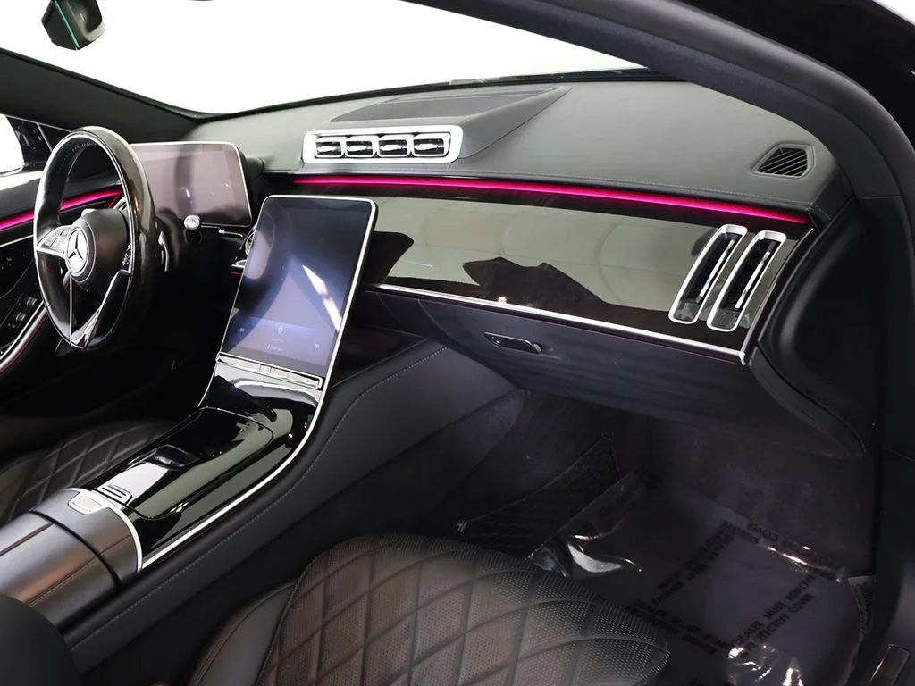 Used 2021 Black Mercedes-Benz S 580 image 32