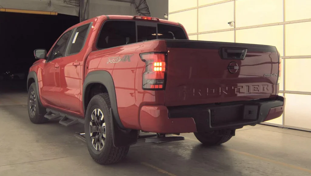 Used 2022 Red Nissan PRO-4X image 4
