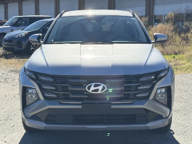 Used 2025 Silver Hyundai SEL image 16
