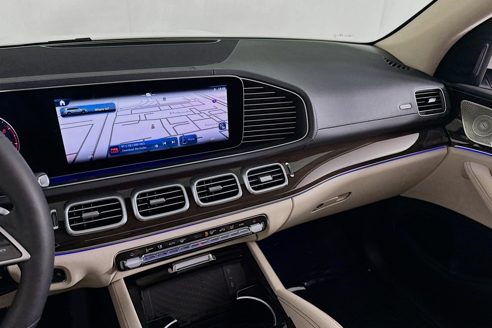 New 2026 Polar White Mercedes-Benz GLS 450 4MATIC® SUV image 20