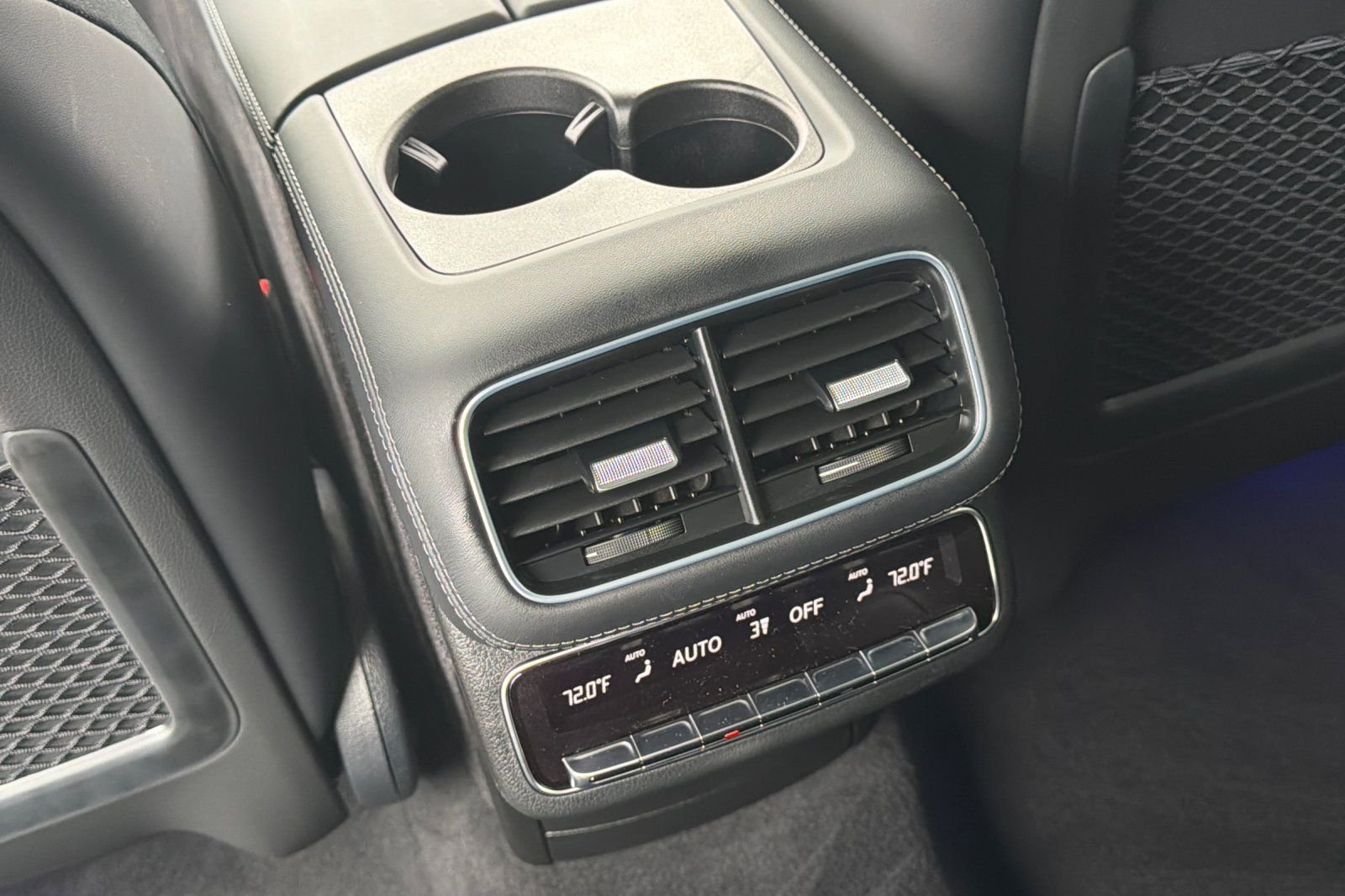 New 2026 MANUFAKTUR Alpine Grey Mercedes-Benz GLS 63 AMG® image 27