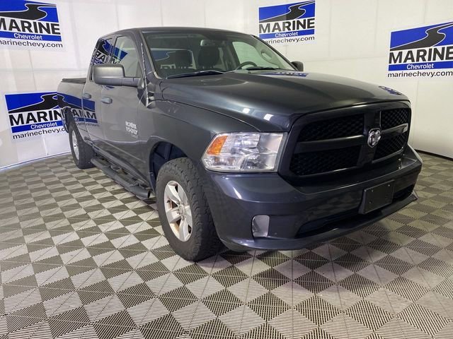 2019 RAM 1500 Classic Express 4x4 Quad Cab 6'4's photo