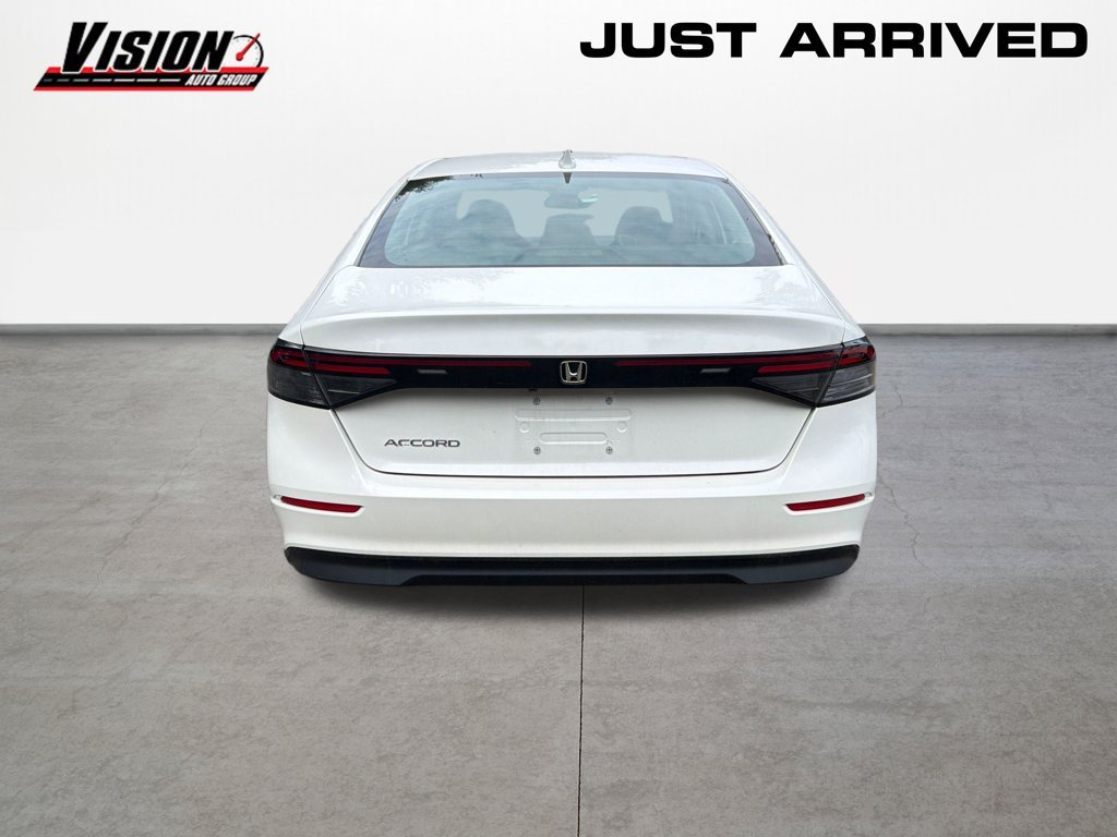 Used 2023 White Honda LX image 6