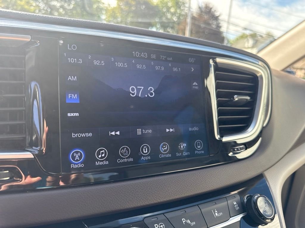 Used 2017 Red Chrysler Touring L Plus image 31