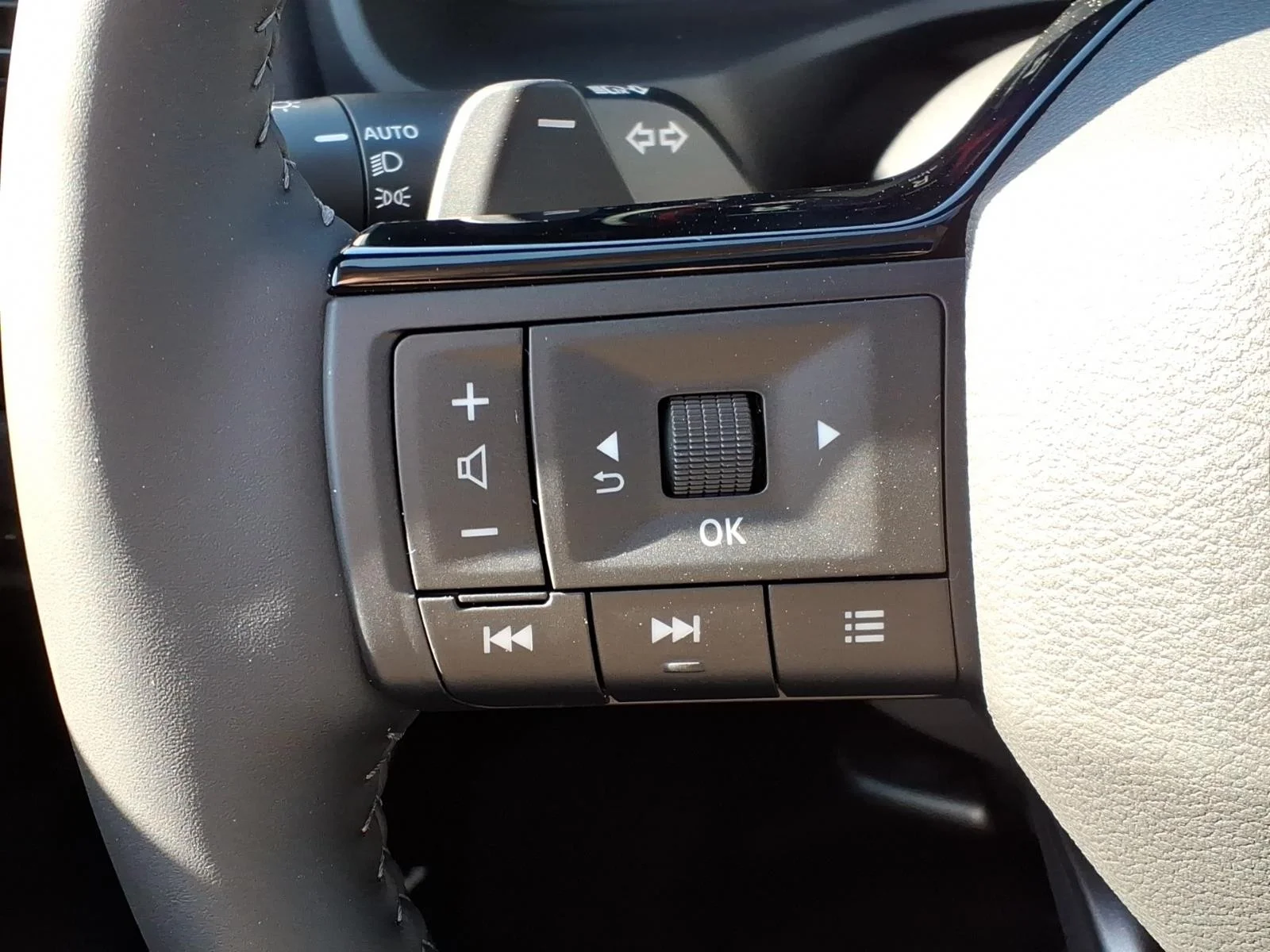 2026 Nissan Rogue Platinum Silver at Robbins Nissan