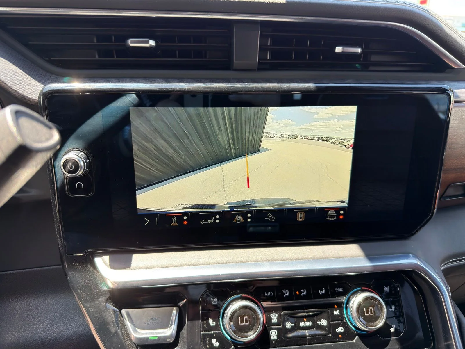Used 2025 Black GMC Denali Ultimate image 26