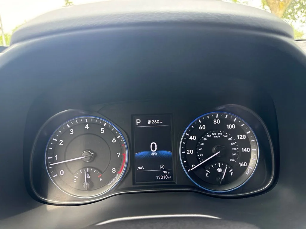 Used 2023 Abyss Black Hyundai SEL image 26