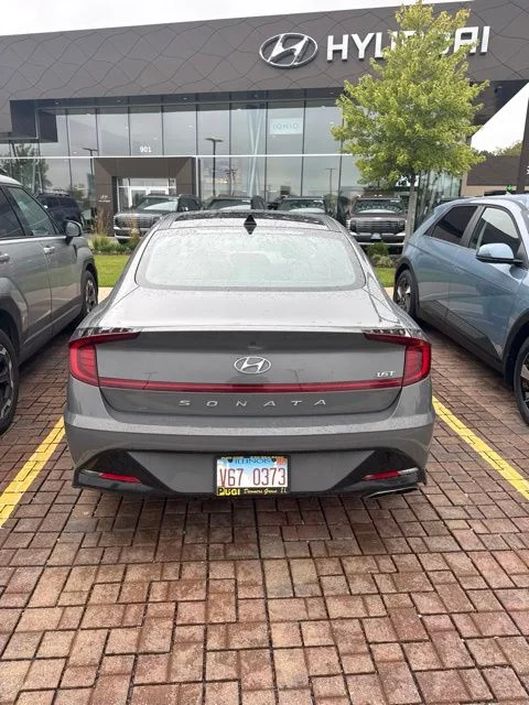 Used 2021 Gray Hyundai SEL Plus image 6