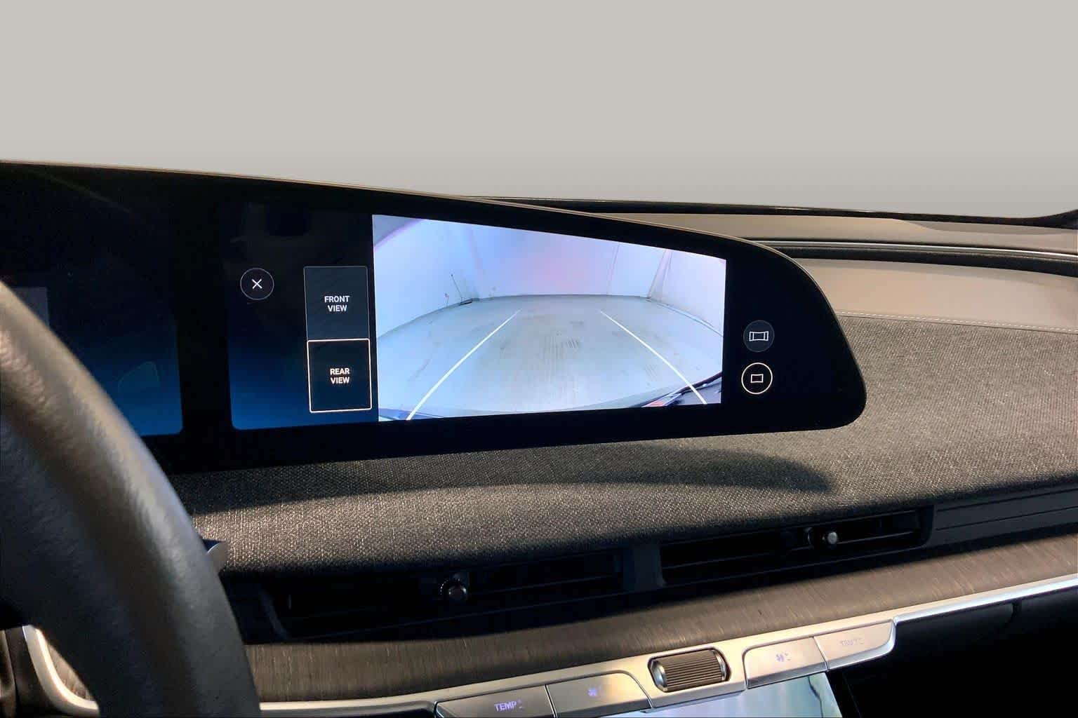 Used 2025 Quantum Grey Metallic Lucid Touring image 25