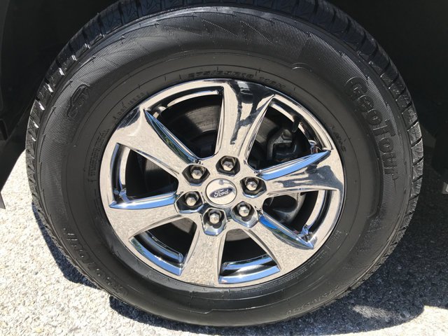 Used 2020 Oxford White Ford LARIAT image 13