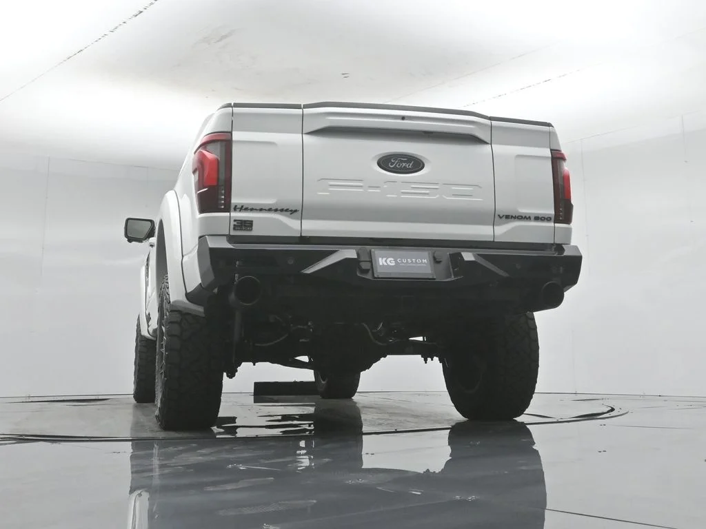 New 2026 Star White Metallic Tri-Coat Ford Lariat image 53