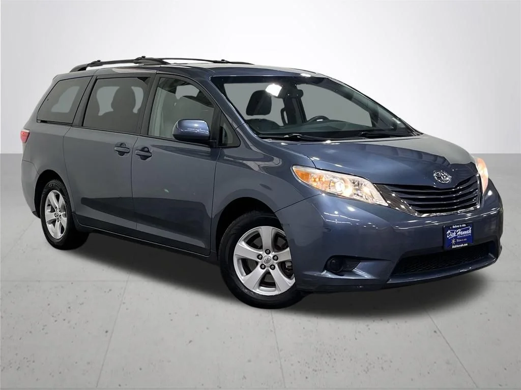 Used 2015 Blue Toyota LE image 7