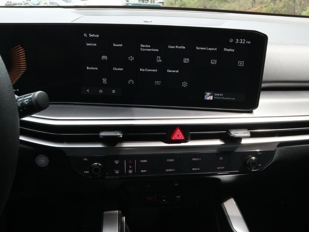 2025 Kia Sorento LX - Photo 8