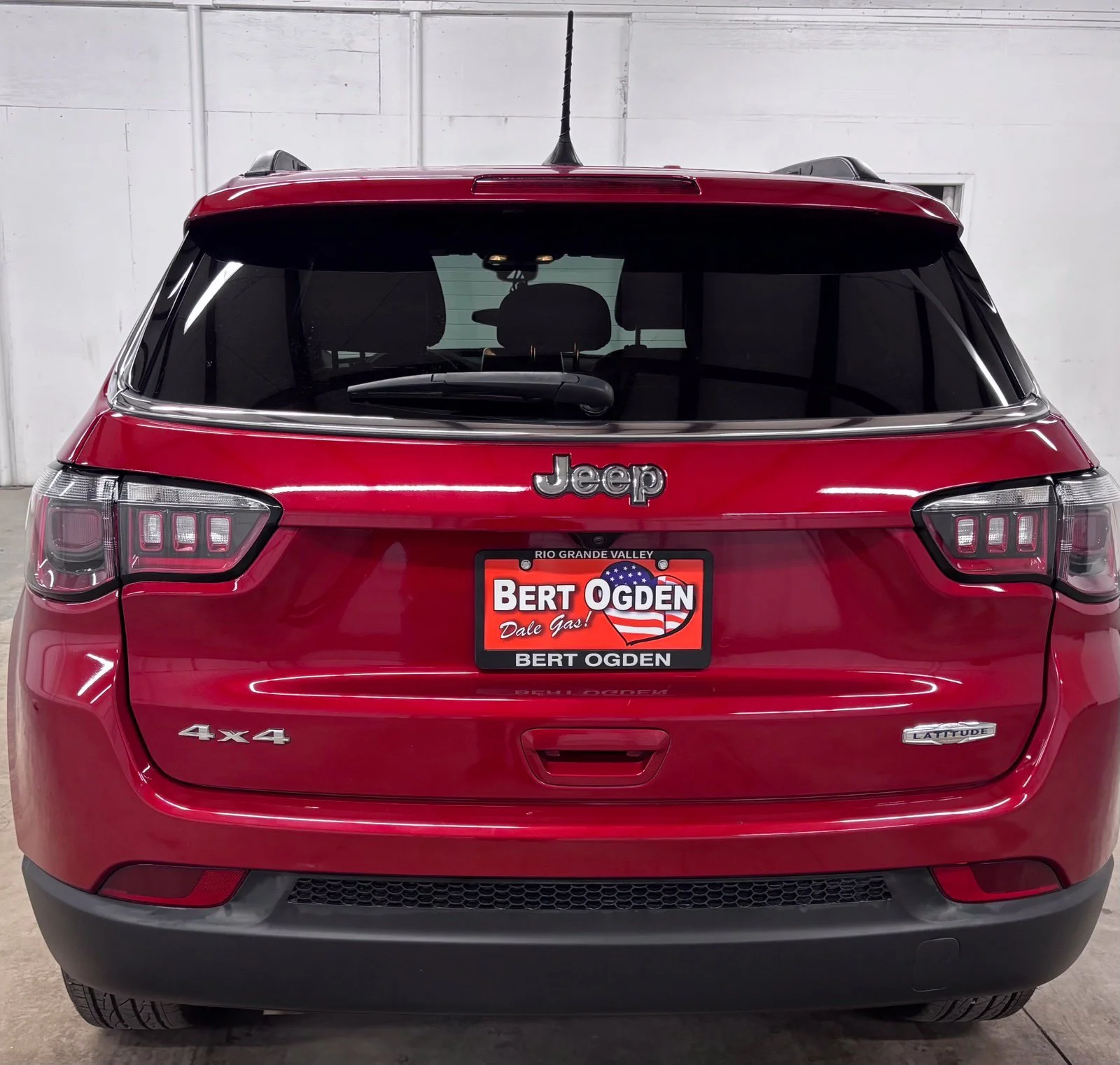 Used 2025 Red Jeep Latitude image 6