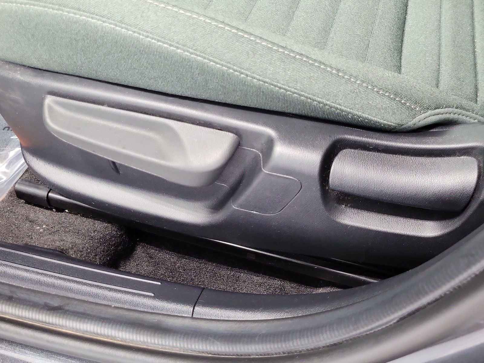 Used 2025 Gray Kia EX image 9