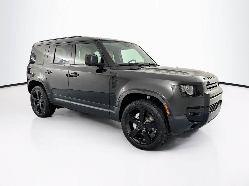 New 2026 Santorini Black Land Rover S image 3