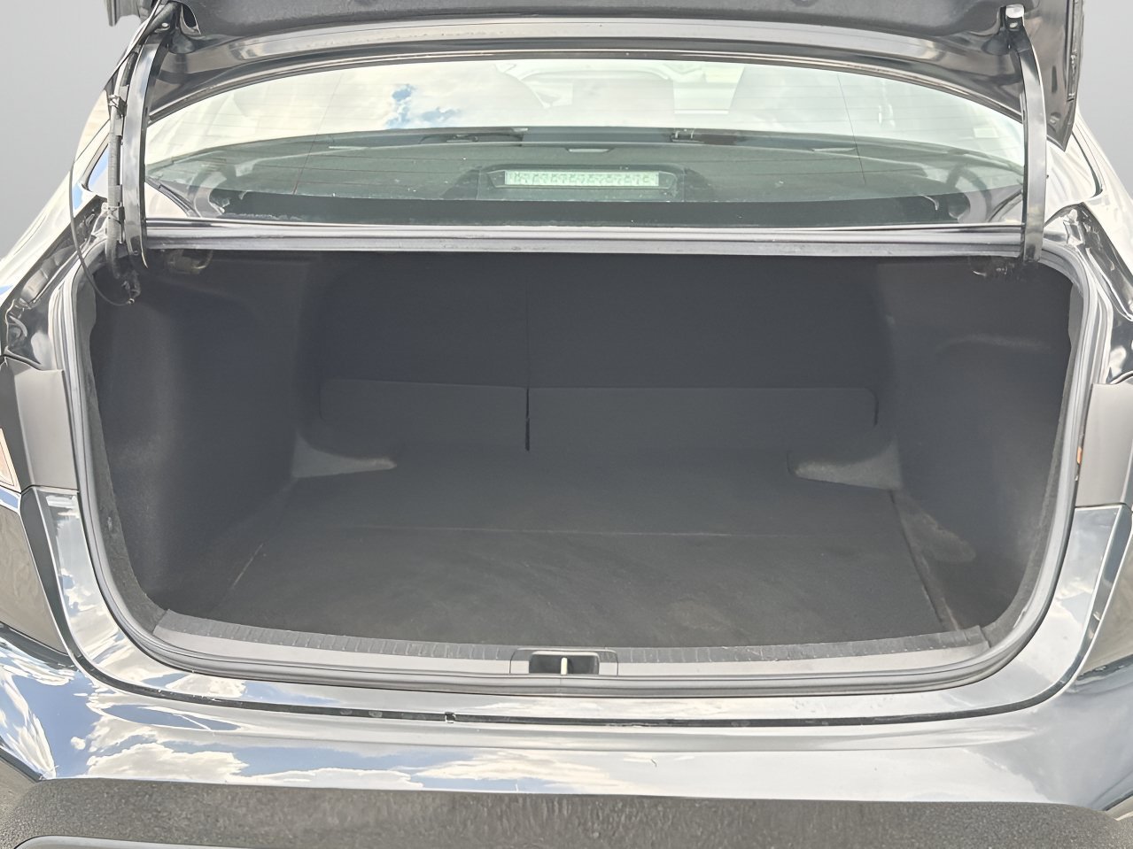 Used 2022 Black Sand Pearl Toyota LE image 8
