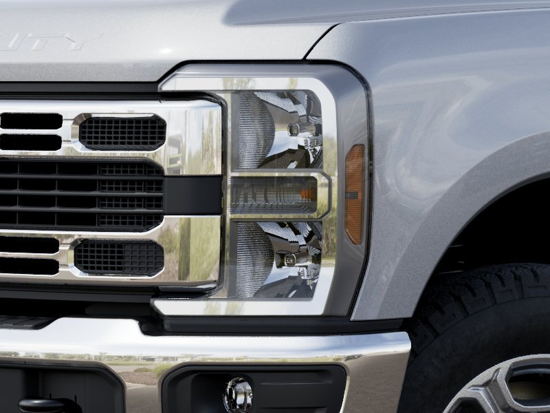 New 2027 Iconic Silver Metallic Ford XLT image 18