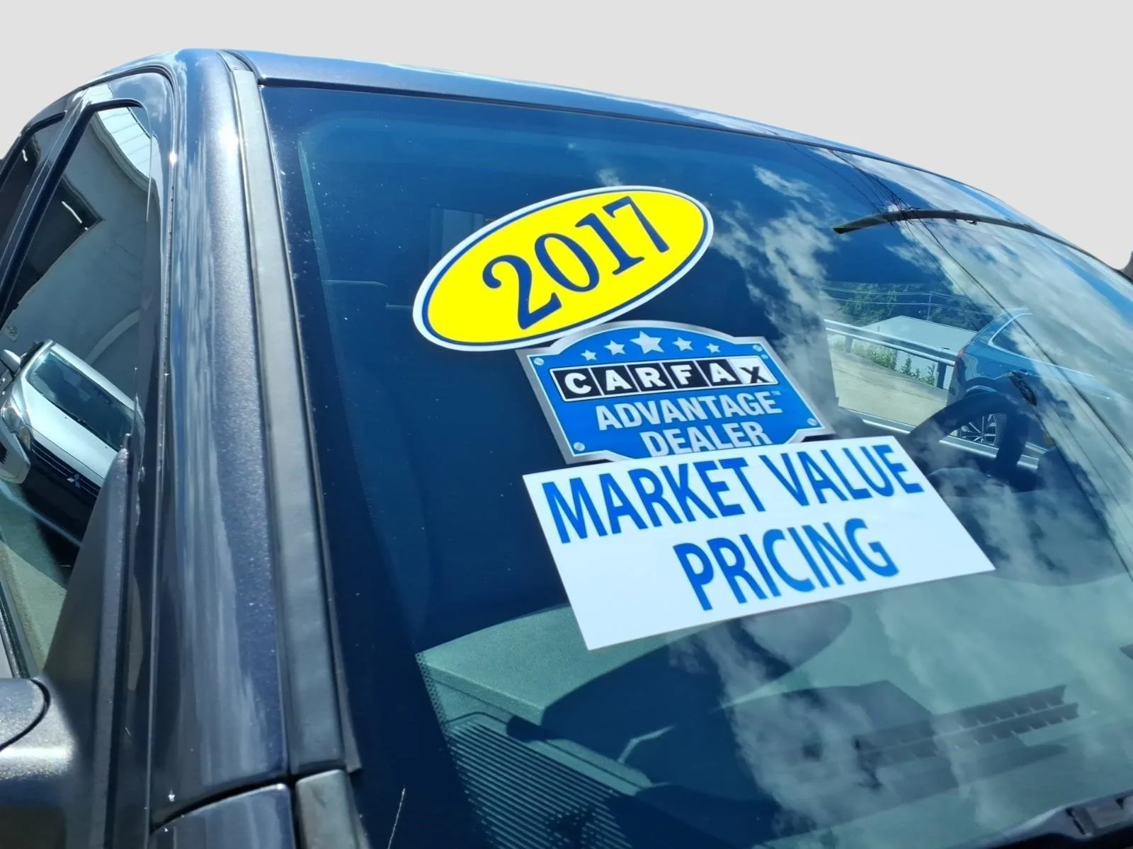 Used 2017 Granite Crystal Metallic Clearcoat RAM Express image 9