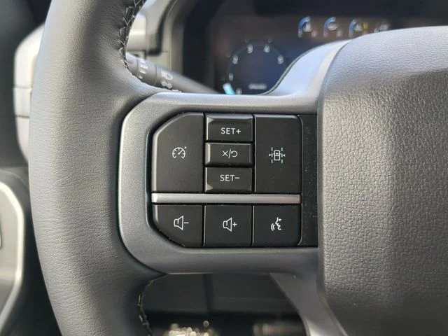 New 2026 Oxford White Ford XLT image 23