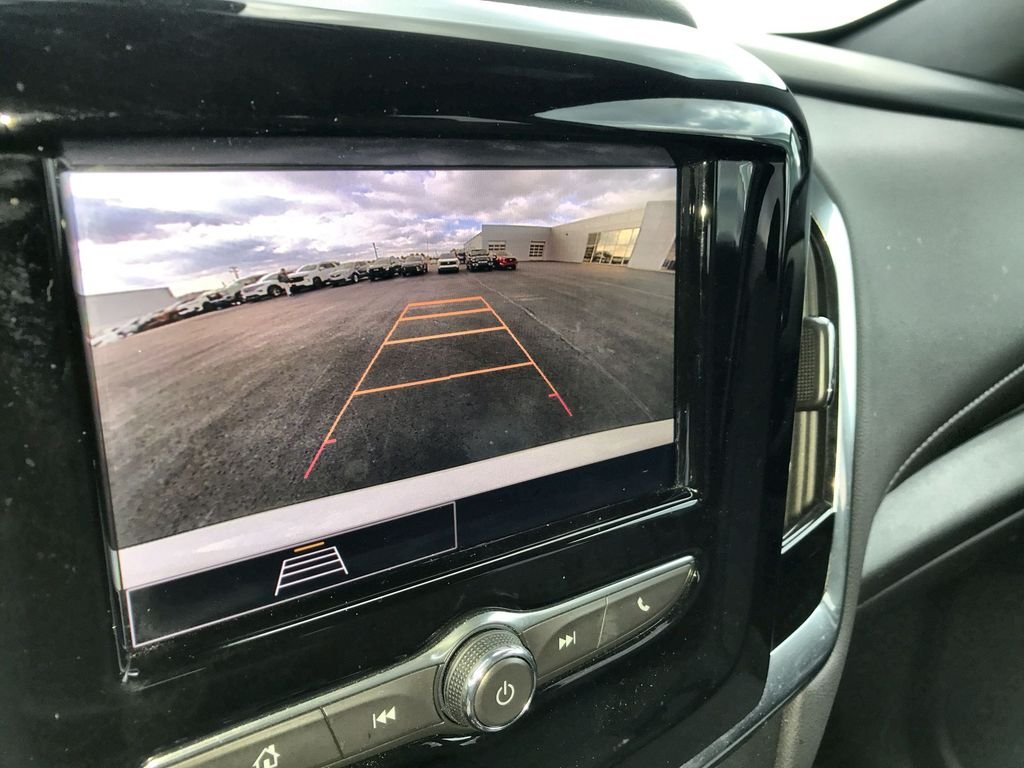 Used 2023 White Chevrolet LT image 17