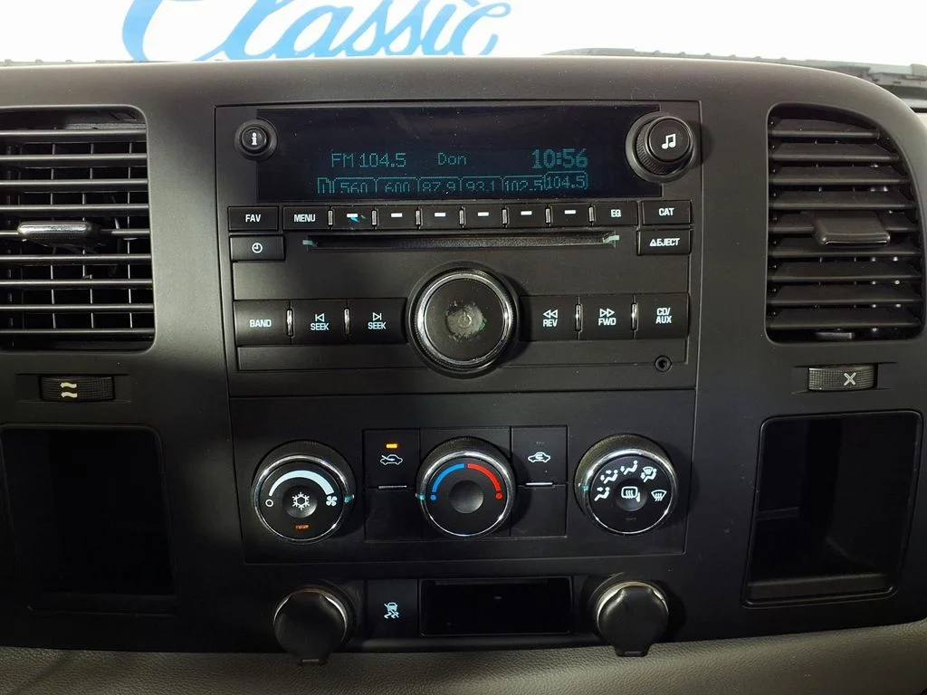 Used 2011 White GMC Work Truck image 21