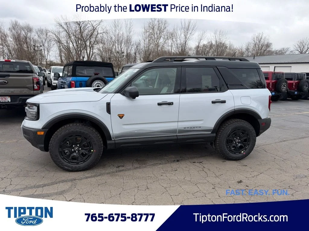 New 2026 Space White Metallic Ford Badlands® image 5