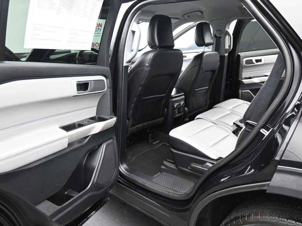 2021 Ford Explorer XLT - Photo 18